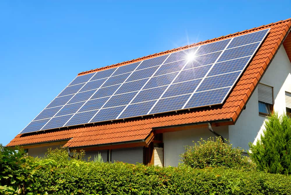 3 Insanely Cool Benefits of Solar Roofing